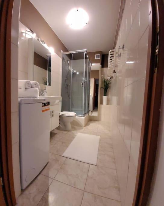 Cozy Modern Apartment Sunrise Studio 35M2 Balcony 3 Persons คราคูฟ ภายนอก รูปภาพ